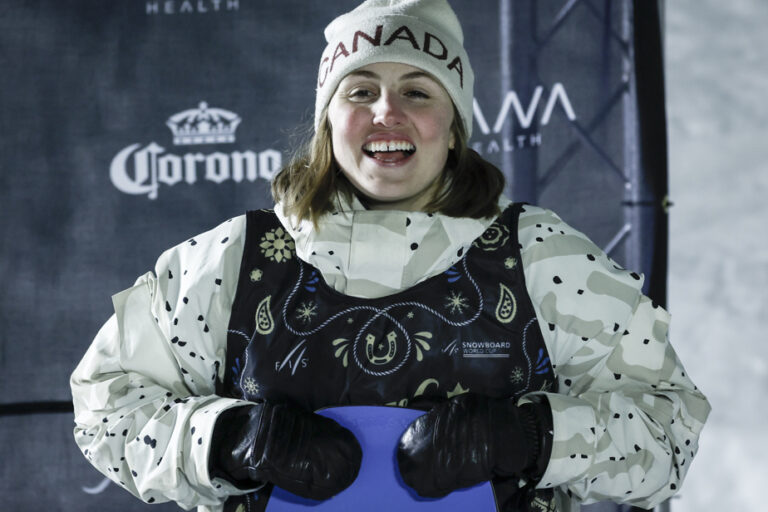 Élizabeth Hosking : la reine québécoise du half-pipe poursuit son ascension