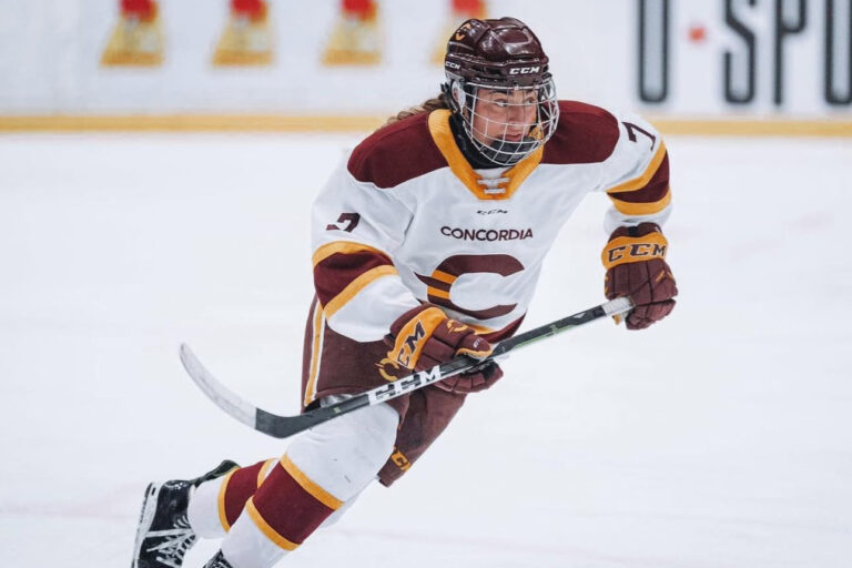 Le hockey, une affaire de famille pour Zoé Thibault