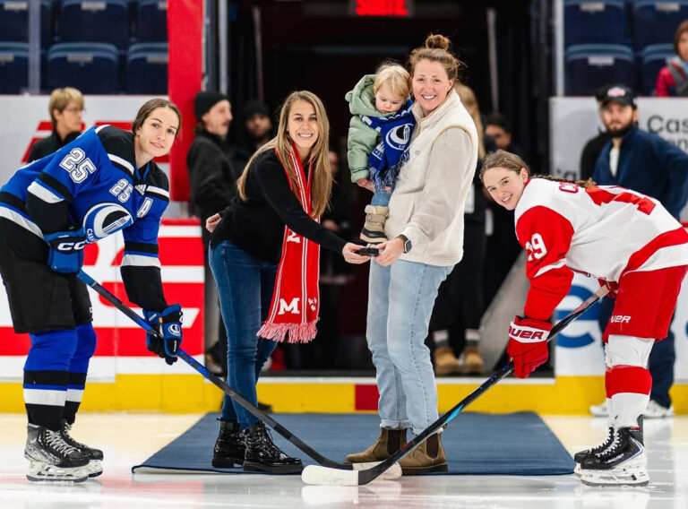 Prolongations, parité et Place Bell