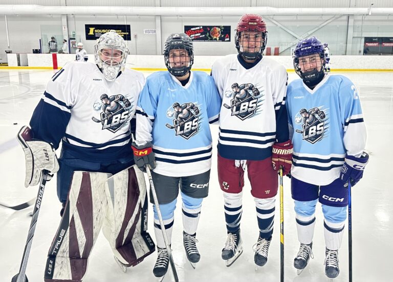 Ligue à bout de souffle : une première saison réussie pour le hockey féminin en Estrie